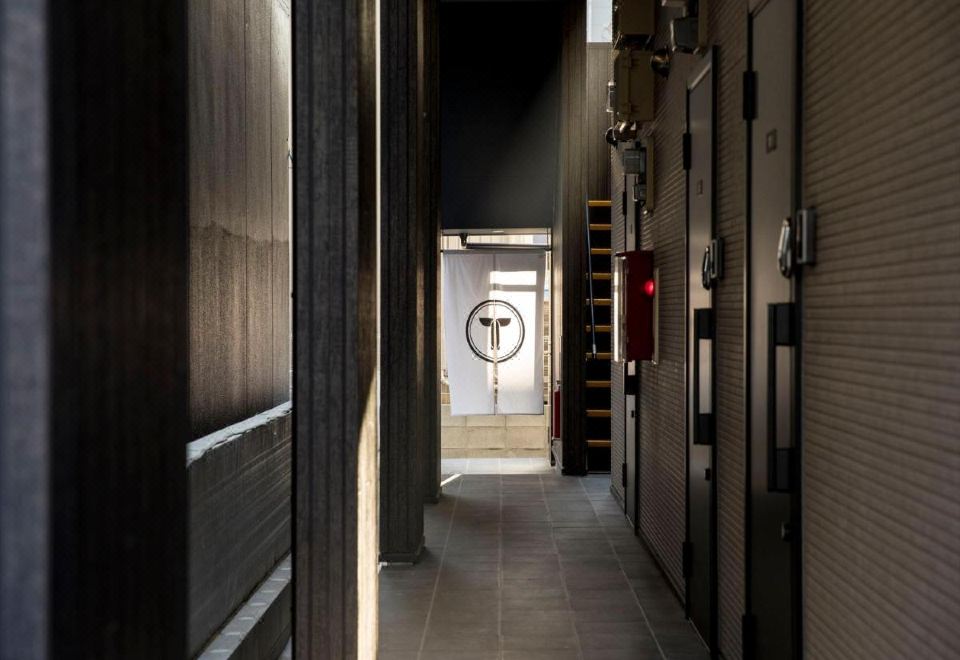 2. 트립 팟 히가시..