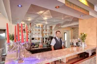 Hotel zum Ochsen - Fabian Harifaj Hotels in Muggensturm