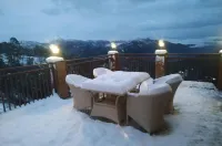 Wood Stock Kasauli - Rooms & Cottages - Panoramic View & Balcony Rooms