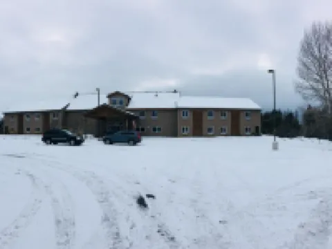 Boulder Creek Inn Hotels in Valley County