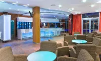 Hotel RH Royal - Recommend for Adults