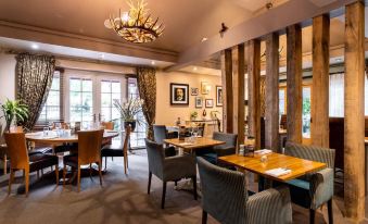 The Dewdrop Inn