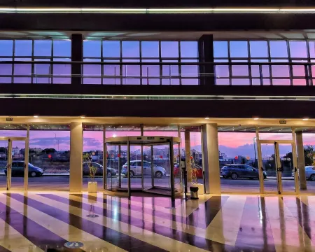 Hotel Palacio Albacete & Spa Отели в г. Альбакете