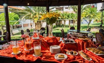 Avanti Hotel & Convention Center