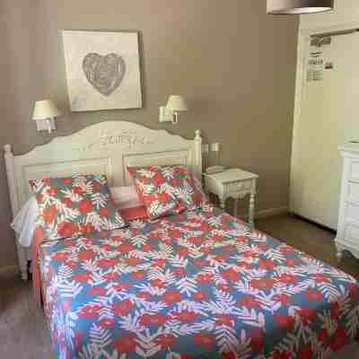 HOTEL LES MARRONNIERS Rooms