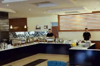 Hotel Halwachy - 朝食