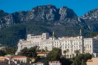 Résidence Hôtelière Chambord au Coeur de Menton - entièrement rénovée - Wi-Fi