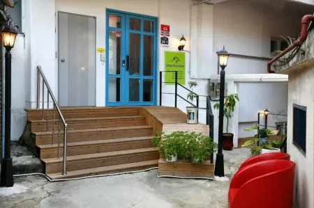 Mama Guesthouse Myeongdong