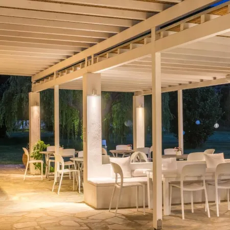 Skiathos Holidays Suites & Villas