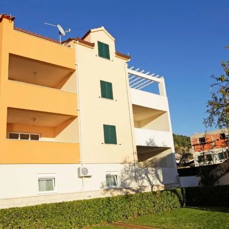 Rose Garden Apartments