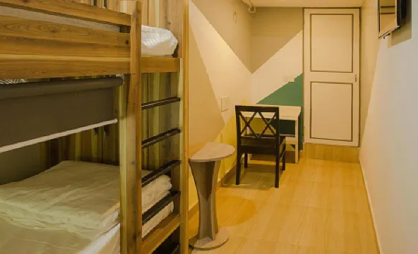 坡德 N超越智能酒店