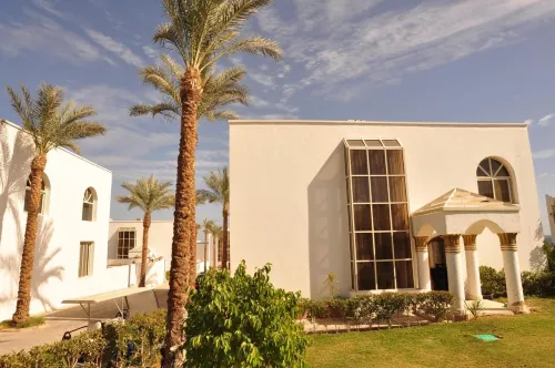 Carlton Luxury Villa
