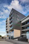 KT Apartments Hotels in Кент Таун
