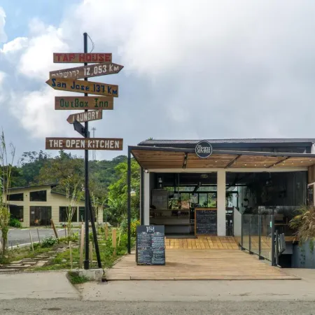 OutBox Inn