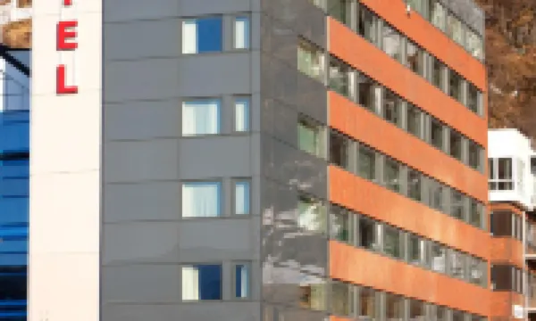 Thon Hotel Hammerfest Hoteles en 