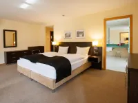 DORMERO Hotel Altes Kaufhaus Lüneburg Hotels in Adendorf