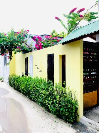 Jerrys Dive Lodge Rasdhoo Отели рядом с достопримечательностью «Курамати»