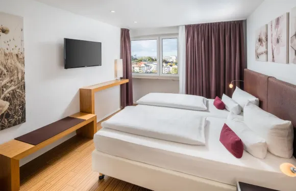 海爾布​​隆牛頓酒店