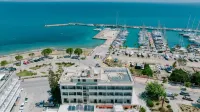 Zephyros Hotel