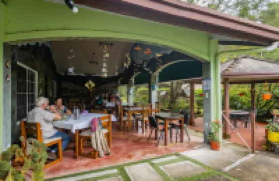 El Oasis Hotel y Restaurante