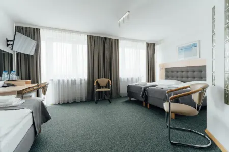 Hotel Logos