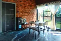 Rumah Bata Salatiga - 3-Star