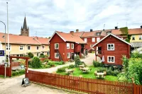 Vandrarhem Mariestad AB Hotels near Piren i Mariestads hamn