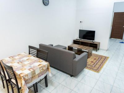 Tok Umi Guesthouse@AMJ Bakri