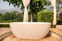 Baanpufa Resort - Hot Tub