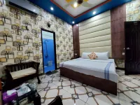 Diplomat Inn Hotel - Homestays
