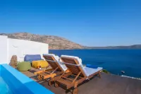 Aelia Collection Suites - Adults Friendly