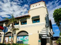 Balboa Inn, on the Beach at Newport Hotels near Newport Sports Museum