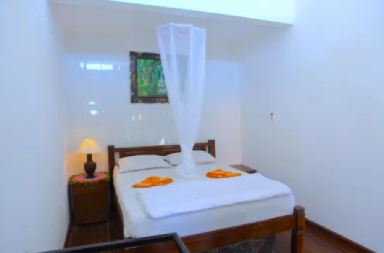 Tirta Yoga Inn Hotels near Black Sand Beach