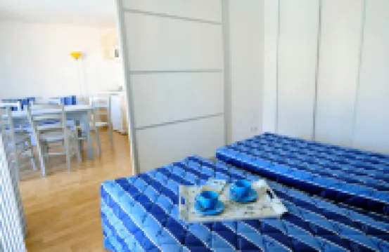 阿米勞特 - 維肯塞勒花園法義公寓式飯店