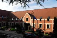 Cit'Hotel - Hotel le Cèdre Hotels in Noyon