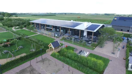 Fruitpark Hotel & Spa Отели рядом с достопримечательностью «Оувеханд»