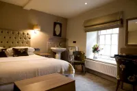 Royal Ship Hotels in Dolgellau