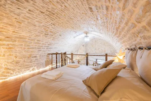 Sea front historic house in the heart of old town, inside torrione aragonese Hotels in Molfetta