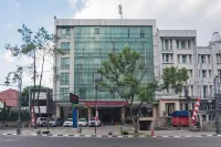 Urbanview Hotel Newton Riau Bandung by RedDoorz Hotels in Bandung City