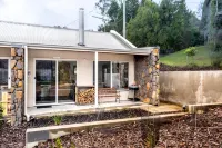 Freycinet Stone Studio 8 - Apartments