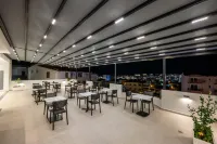Monel Hotel