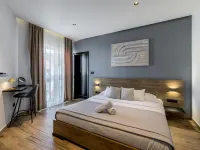 Beachfront Luxury Villa Hotels in Vinisce