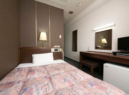 名和プラザホテル