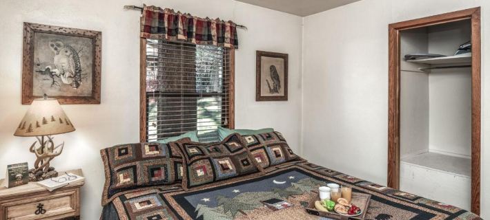 Canyon Cabins Hotels in Ruidoso