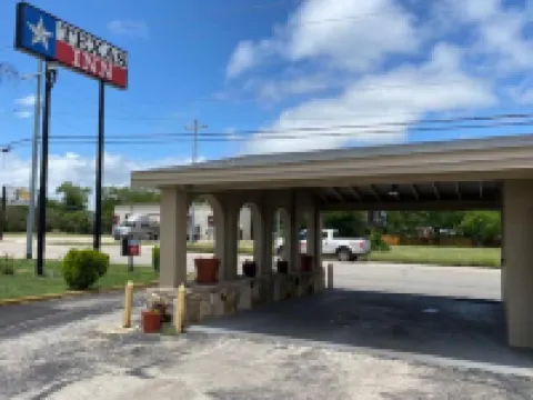 Texas Inn Seguin Hotéis em Seguin