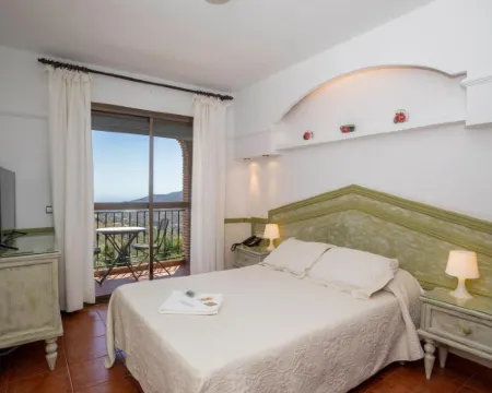 HOTEL Y BUNGALOWS BALCON DE CÓMPETA Hoteles en Cómpeta