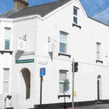 Charles House - Windsor Castle Hotel Exterior