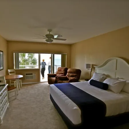 Shoreline Island Resort - Exclusively Adult