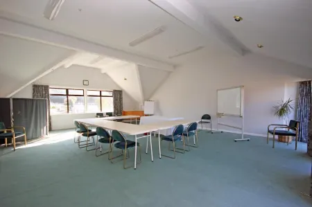 Champers Motor Inn Отели в г. Ловер Хатт