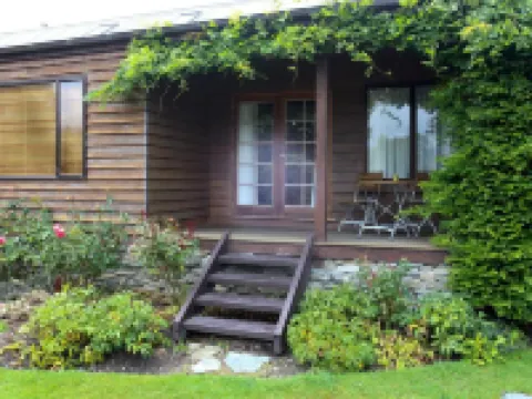 Glenorchy Lake House Hotels in Glenorchy